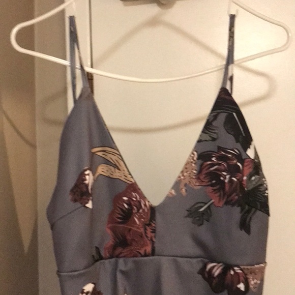 Grey Floral Body Con Dress - Picture 3 of 6